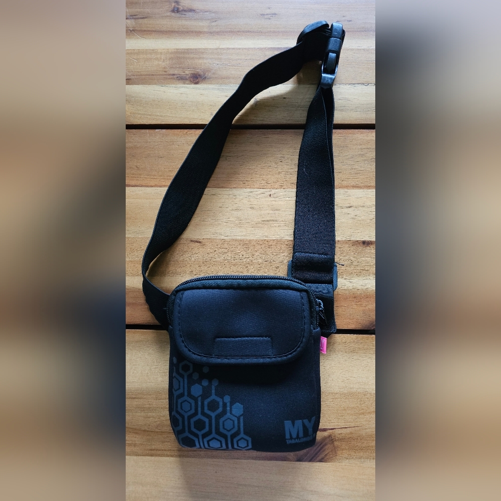 My Tagalongs | Black Neoprene Belt Bag